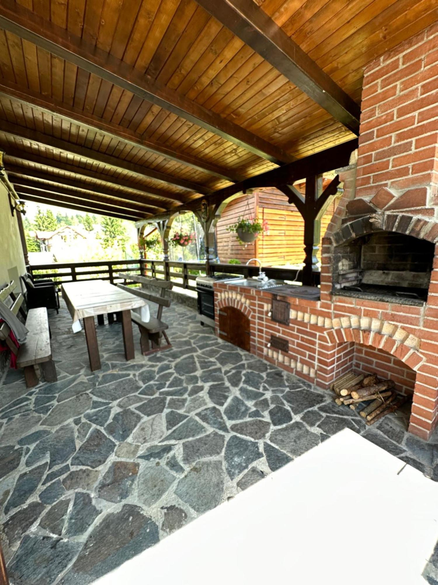 Villa Casa Ika&Matei Borşa Exterior foto